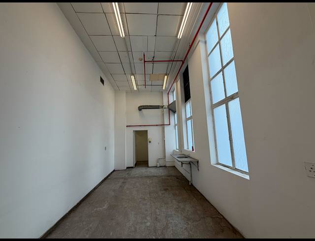 1,423M² BUILDING TO LET IN CAPE TOWN CITY CENTRE